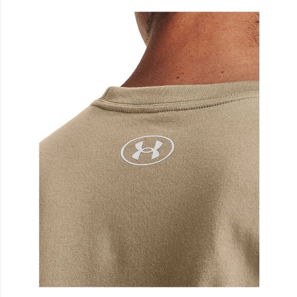 NEW WITH TAGS - Under Armour Mountain Stacked Logo Graphic Tee - Picture 4 of 7